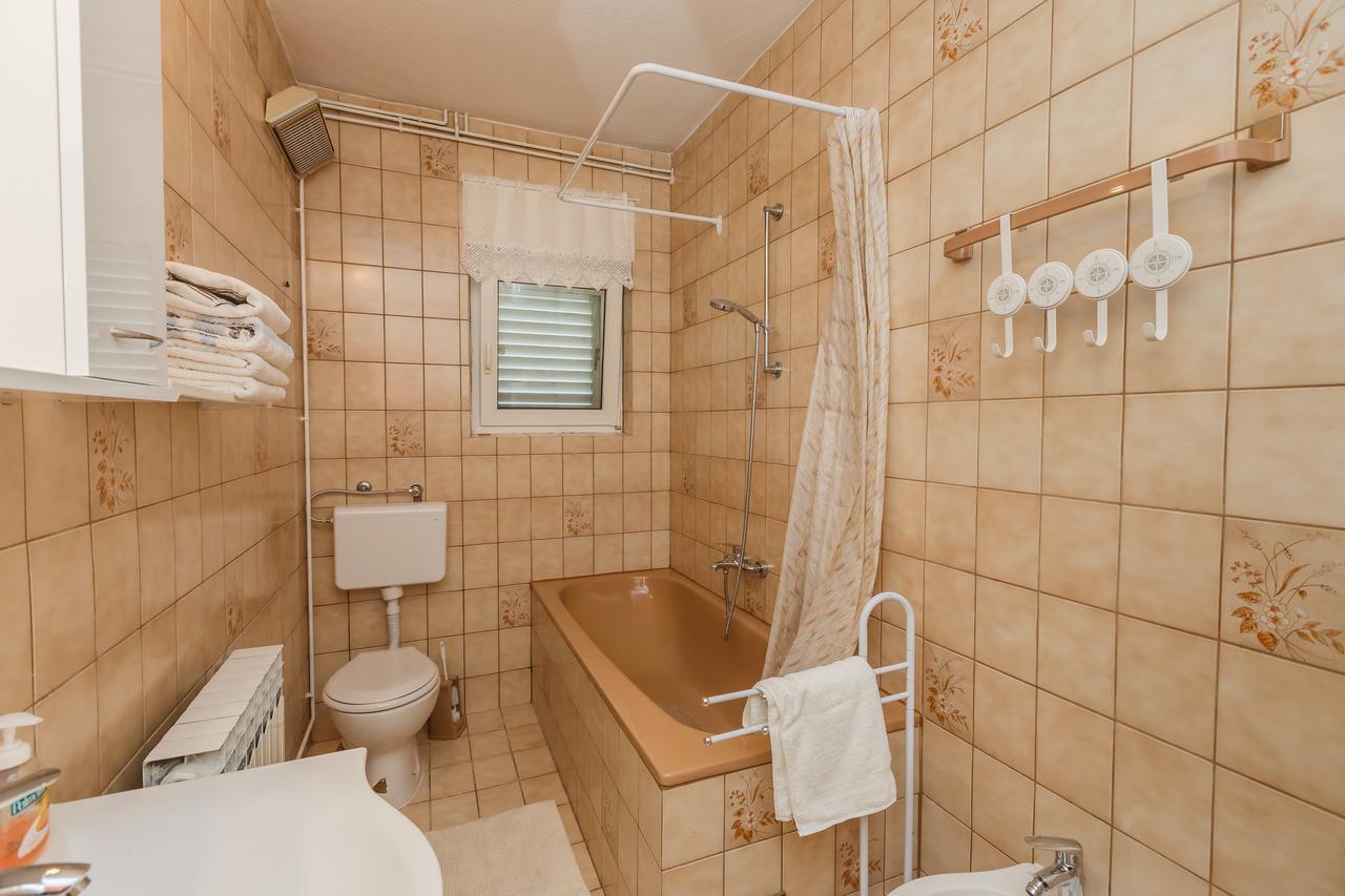 Apartman Mila Kastela Exterior photo