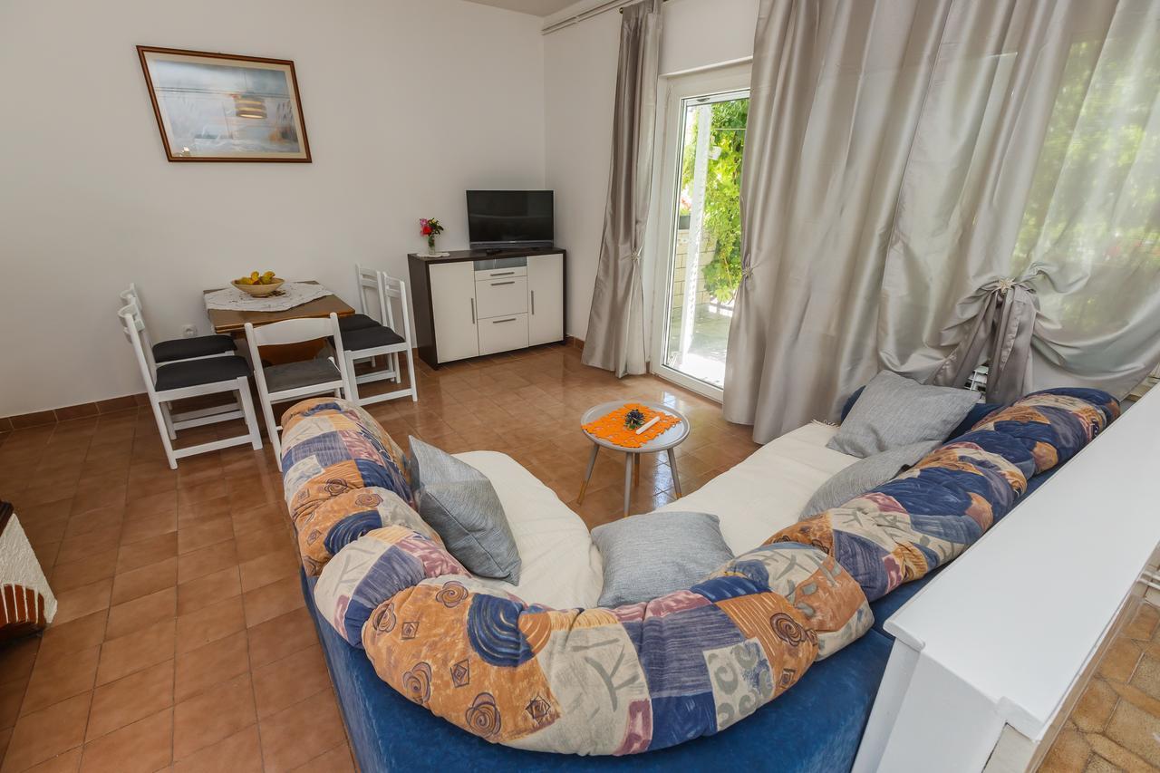 Apartman Mila Kastela Exterior photo