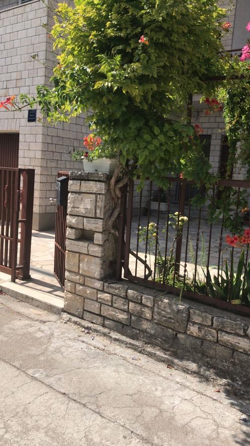 Apartman Mila Kastela Exterior photo